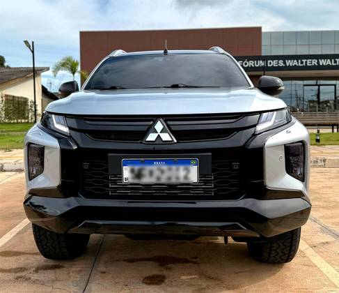 MITSUBISHI L200 TRITON 2.4 16V TURBO DIESEL SPORT HPE-S CD 4P 4X4 AUTOMÁTICO